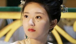 赵露思微博.万茜自爆一年潜七次,万茜自爆一年潜七次，揭秘娱乐圈幕后真相